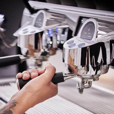 Victoria Arduino Black Eagle Maverick Tam Otomatik Espresso Kahve Makinesi, 2 Gruplu, Volumetrik